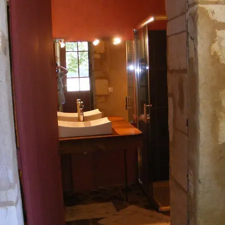 Bed & Breakfast La De La Tour 3*